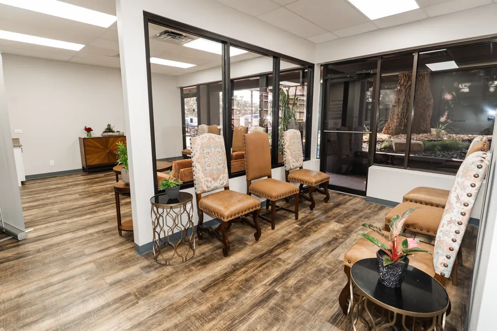 Ramon Reyes, M.D. office clinic tour